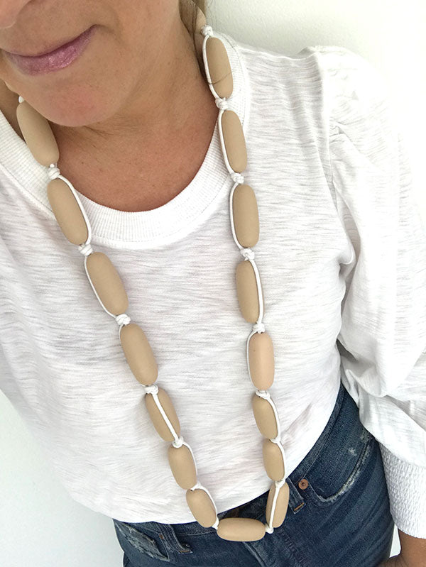 Evie Marques Original necklace Caramel on white cord