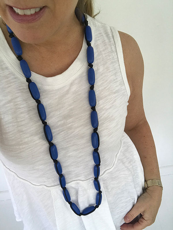 Evie Marques Midi necklace Big Sky on black cord